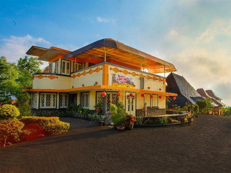 Ciptaningati Hotel Batu  Dış mekan fotoğraf