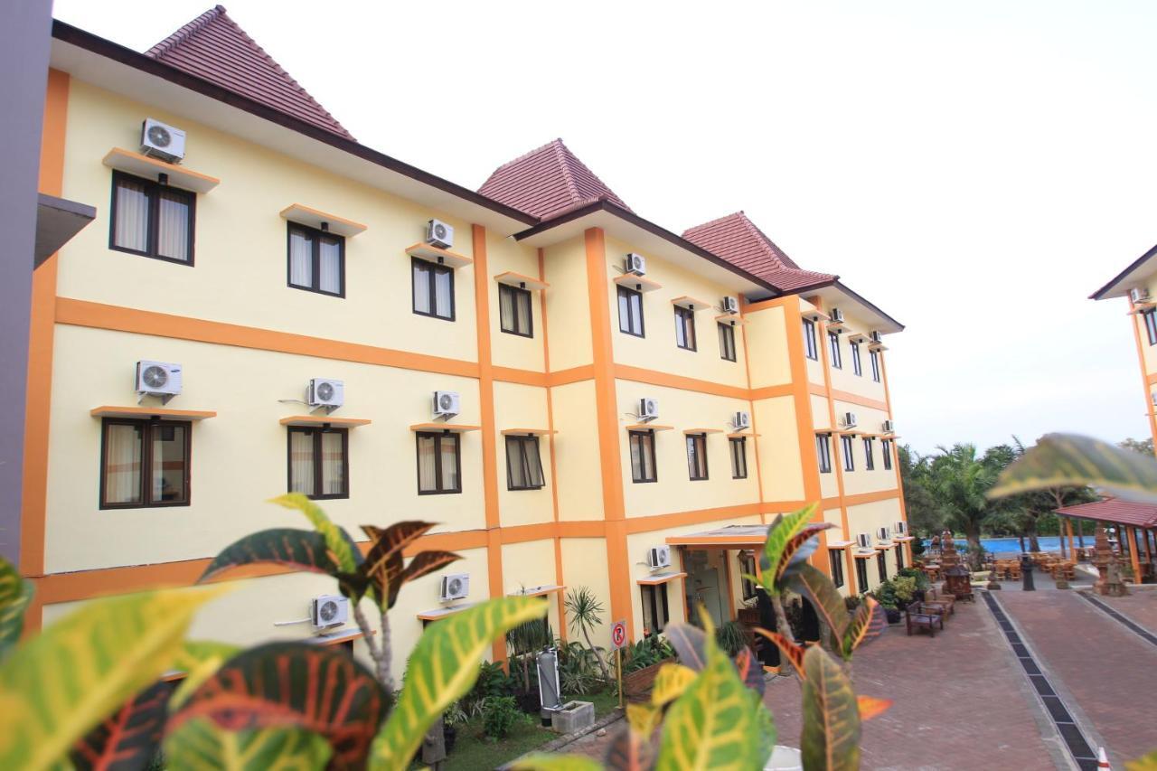 Ciptaningati Hotel Batu  Dış mekan fotoğraf