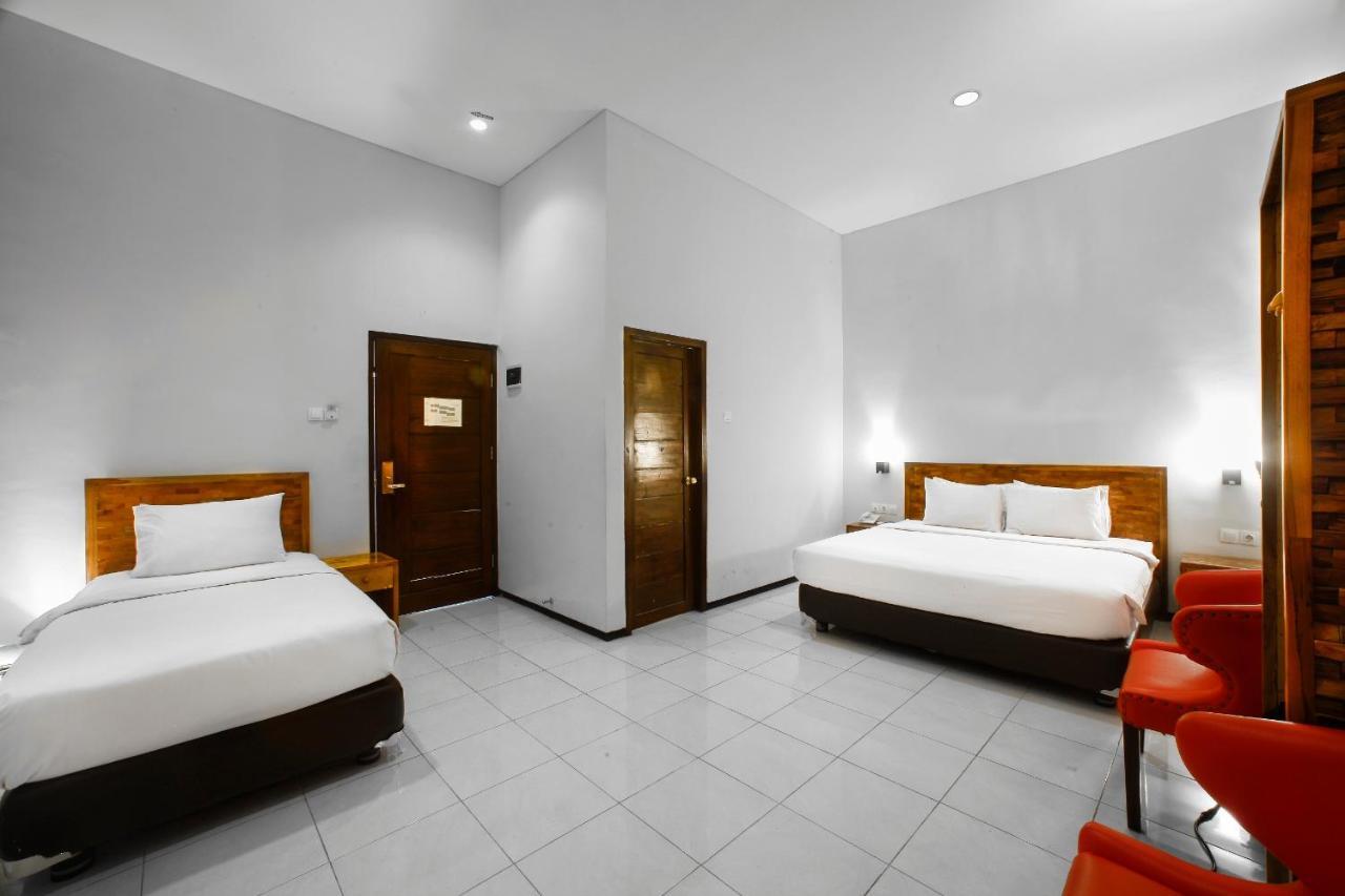 Ciptaningati Hotel Batu  Dış mekan fotoğraf