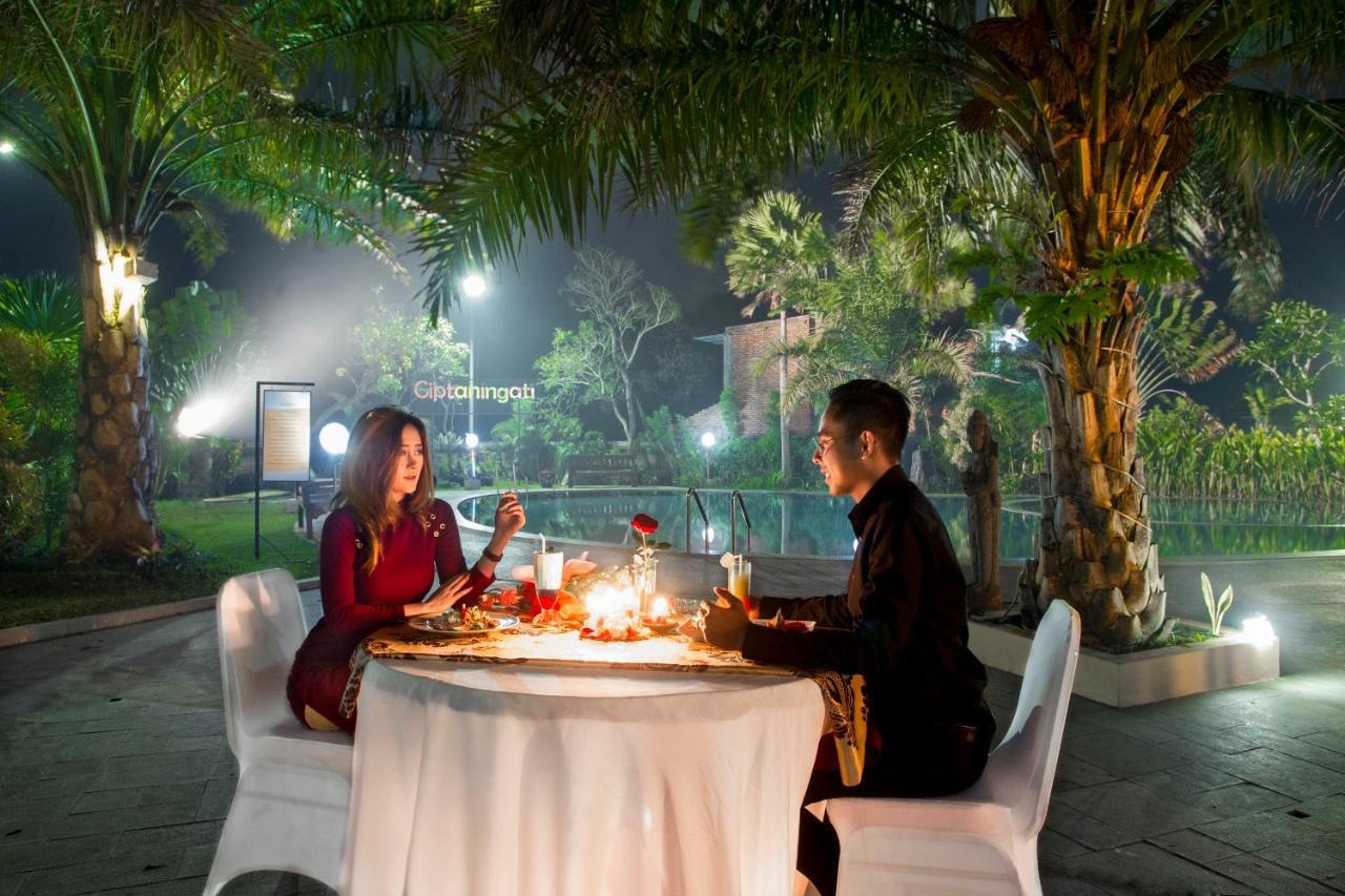 Ciptaningati Hotel Batu  Dış mekan fotoğraf